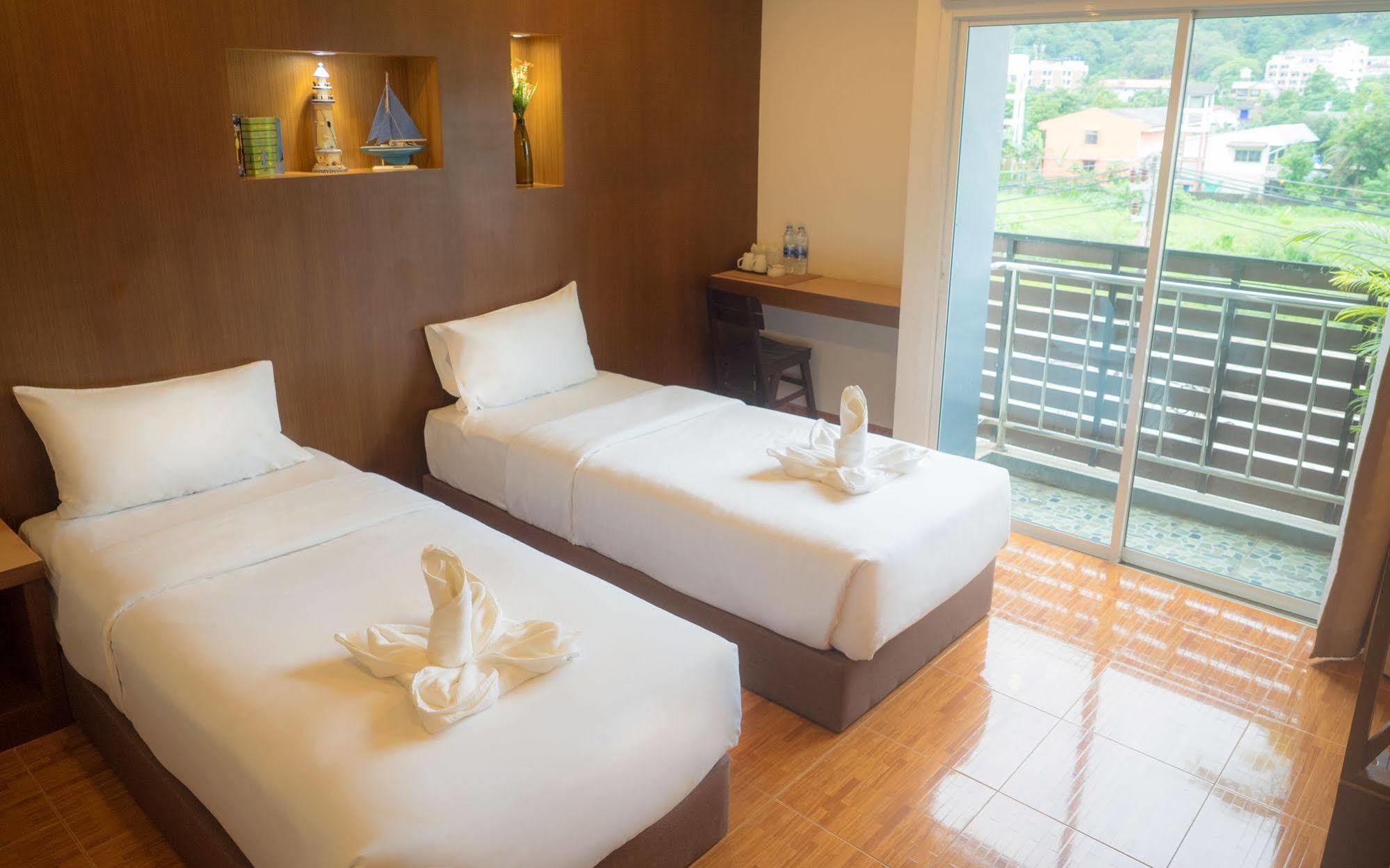 Tree Hug Home Patong 외부 사진